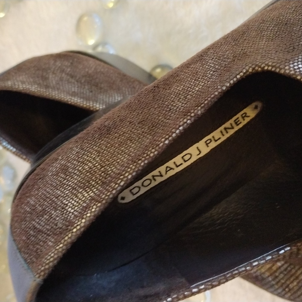 Donald J. Pliner Womens Loafers - Picture 4 of 4